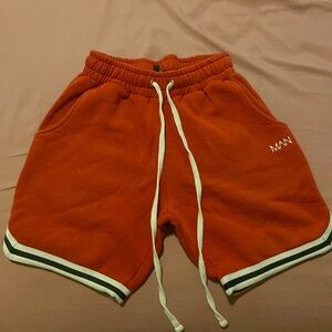 BoohooMAN Basketball Shorts
